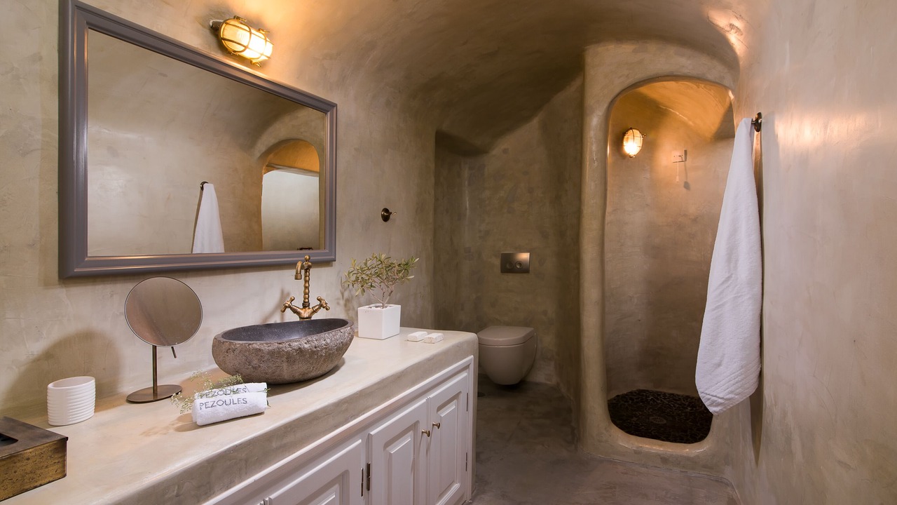 Photo of Bathroom in Oia