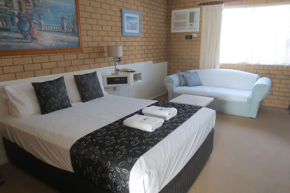 Photo of Bedroom in Aspley