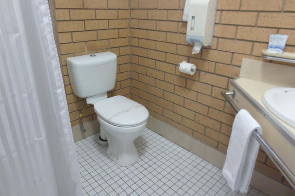 Photo of Bathroom in Aspley