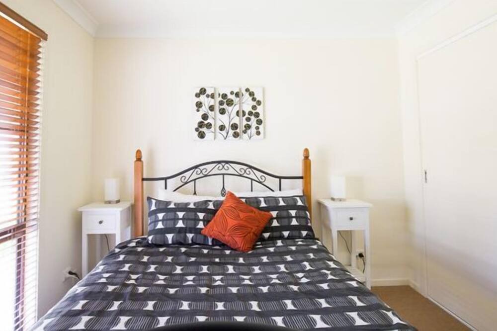 Photo of Bedroom in Erowal Bay