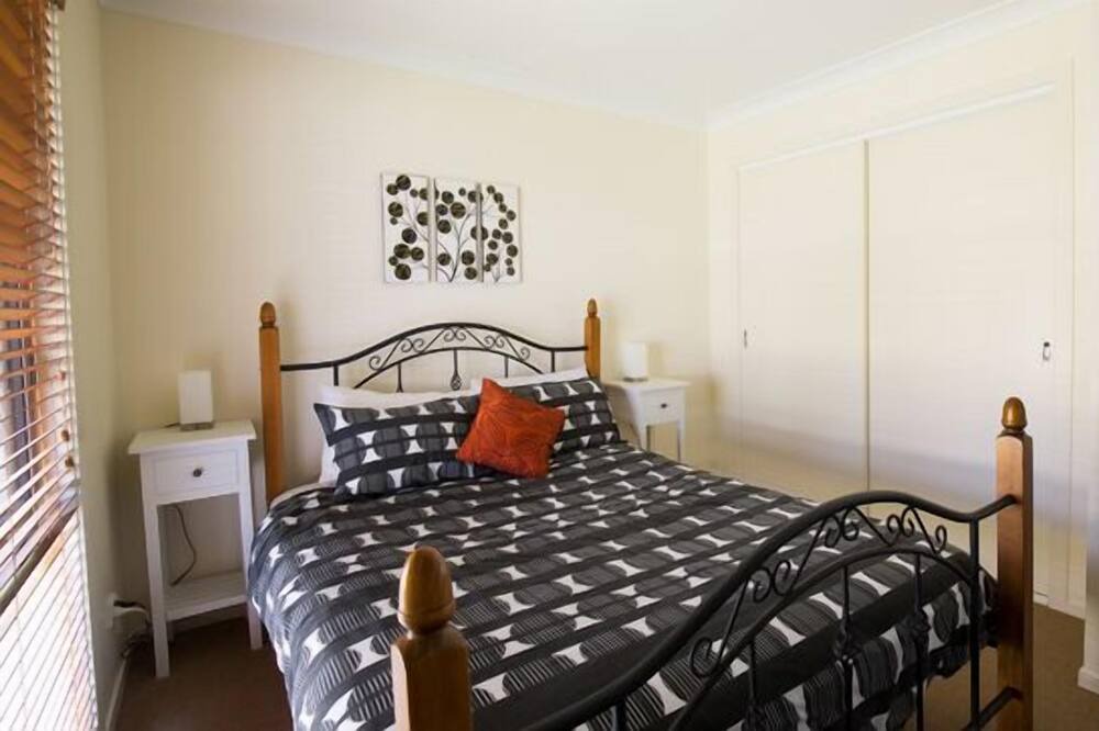 Photo of Bedroom in Erowal Bay