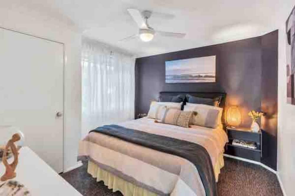 Photo of Bedroom in North Arm Cove