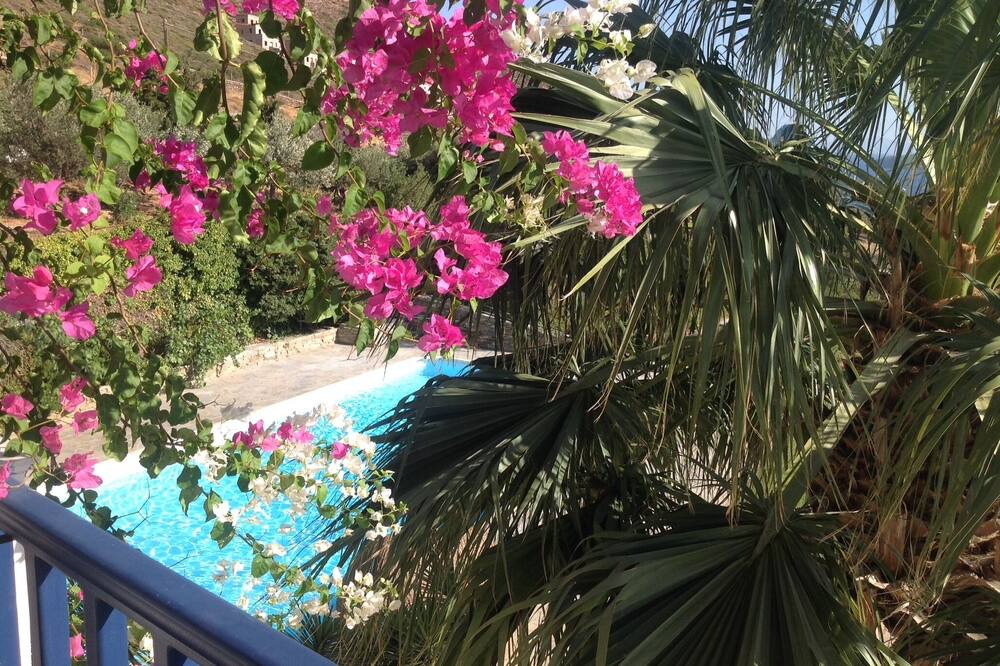 Photo of Patio Balcony in Gavrio