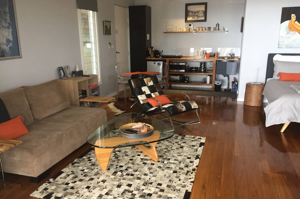 Photo of Livingroom in Smiths Lake