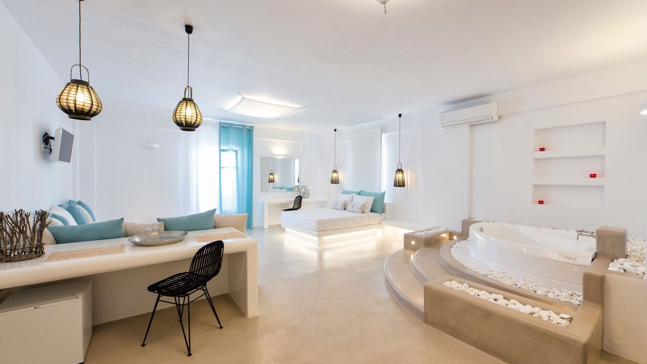 Photo of Bedroom in Nea Cryssi Akti