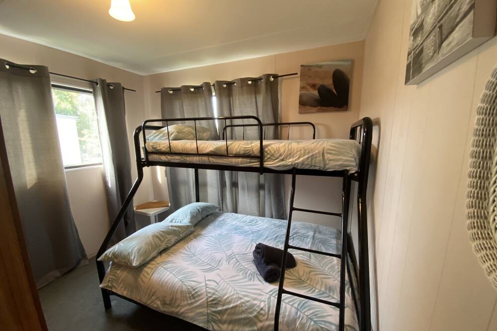 Photo of Bedroom in Batehaven