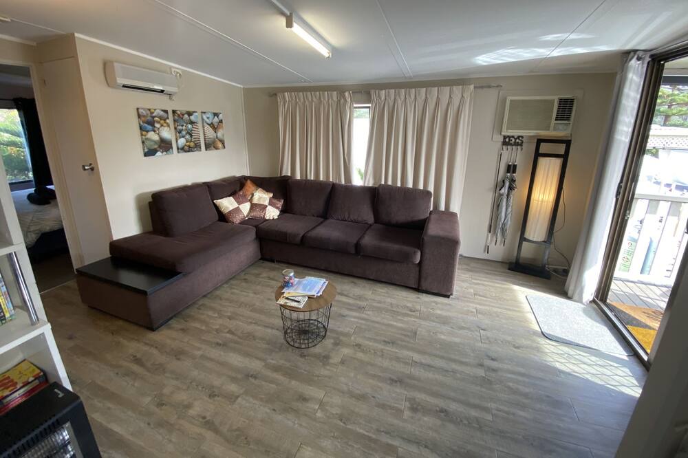 Photo of Livingroom in Batehaven