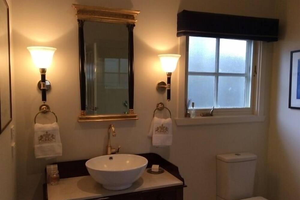 Photo of Bathroom in Trentham