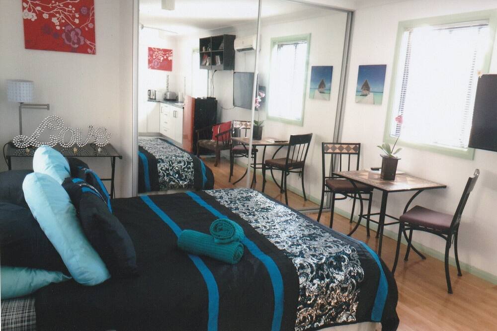 Photo of Bedroom in Saratoga