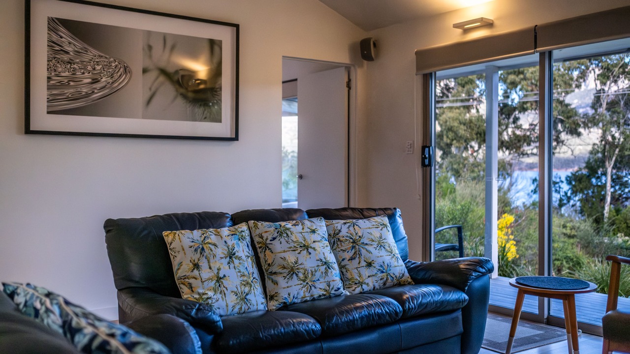 Photo of Livingroom in Coles Bay