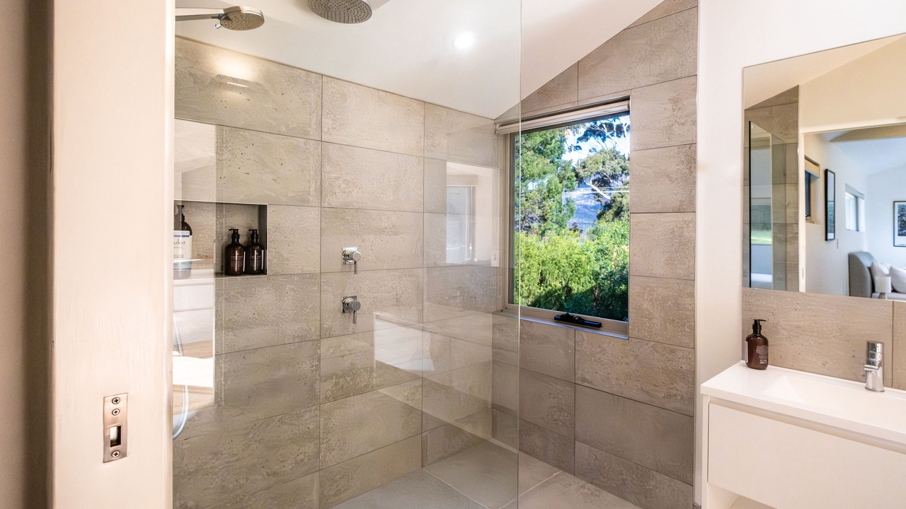 Photo of Bathroom in Coles Bay