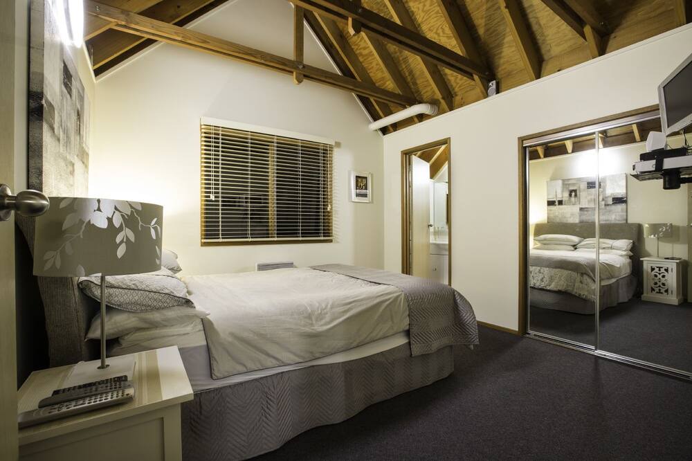 Photo of Bedroom in Dinner Plain