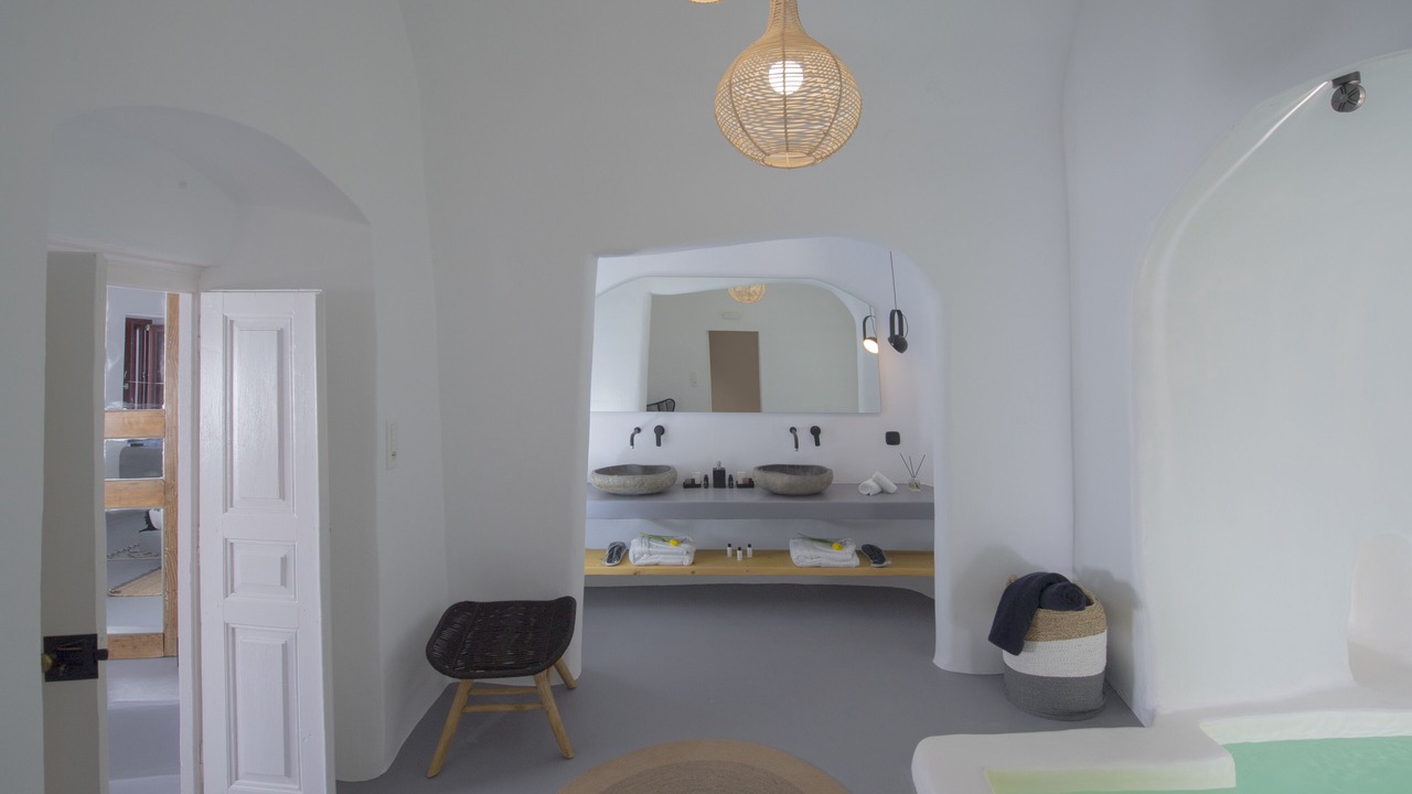 Photo of Bathroom in Exo Gonia