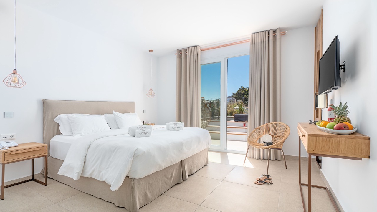 Photo of Bedroom in Ornos