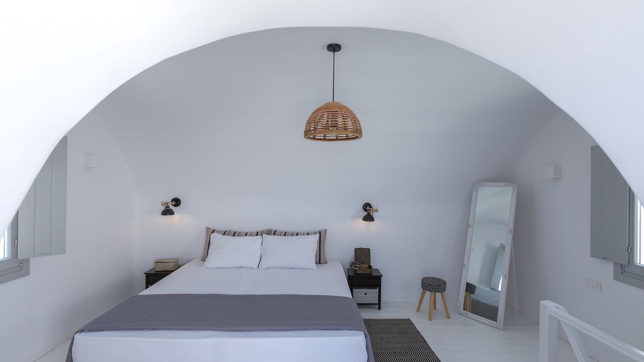 Photo of Bedroom in Imerovigli