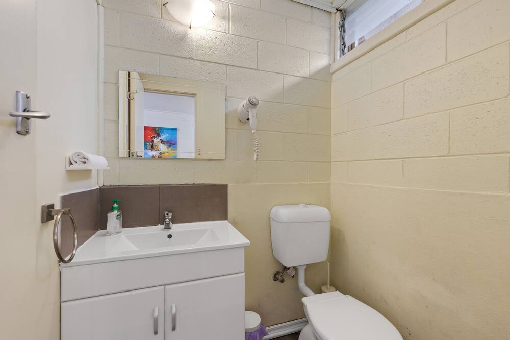 Photo of Bathroom in Strathmerton