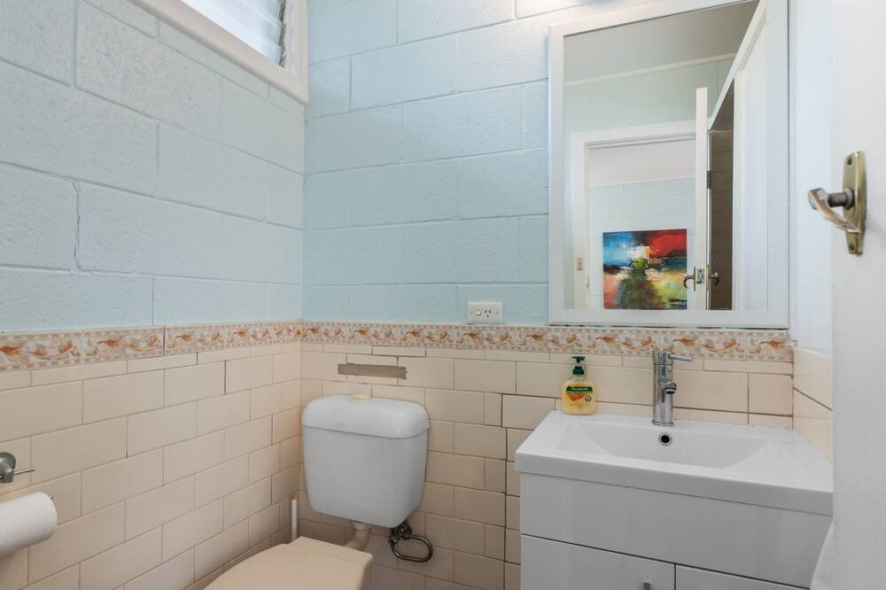 Photo of Bathroom in Strathmerton