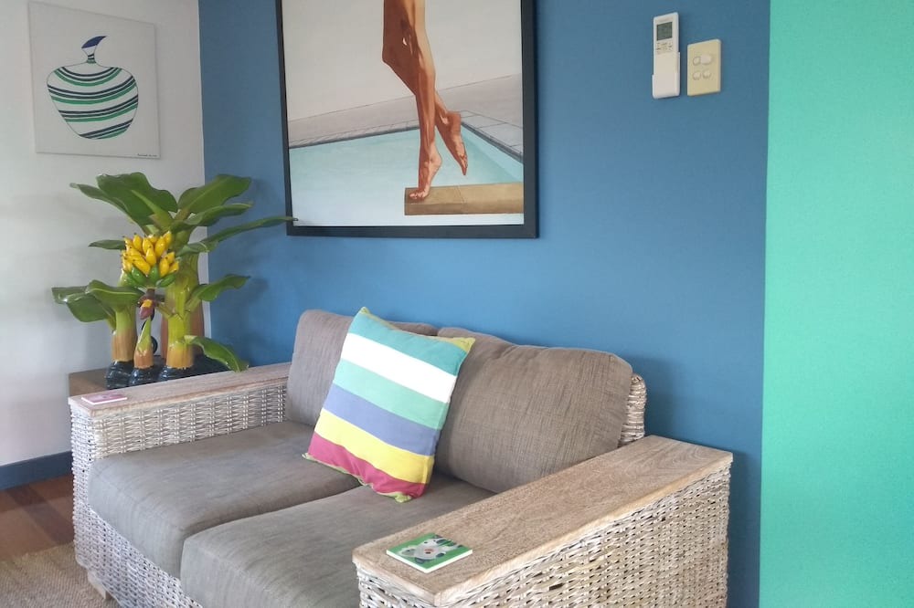Photo of Livingroom in Kenmore Hills