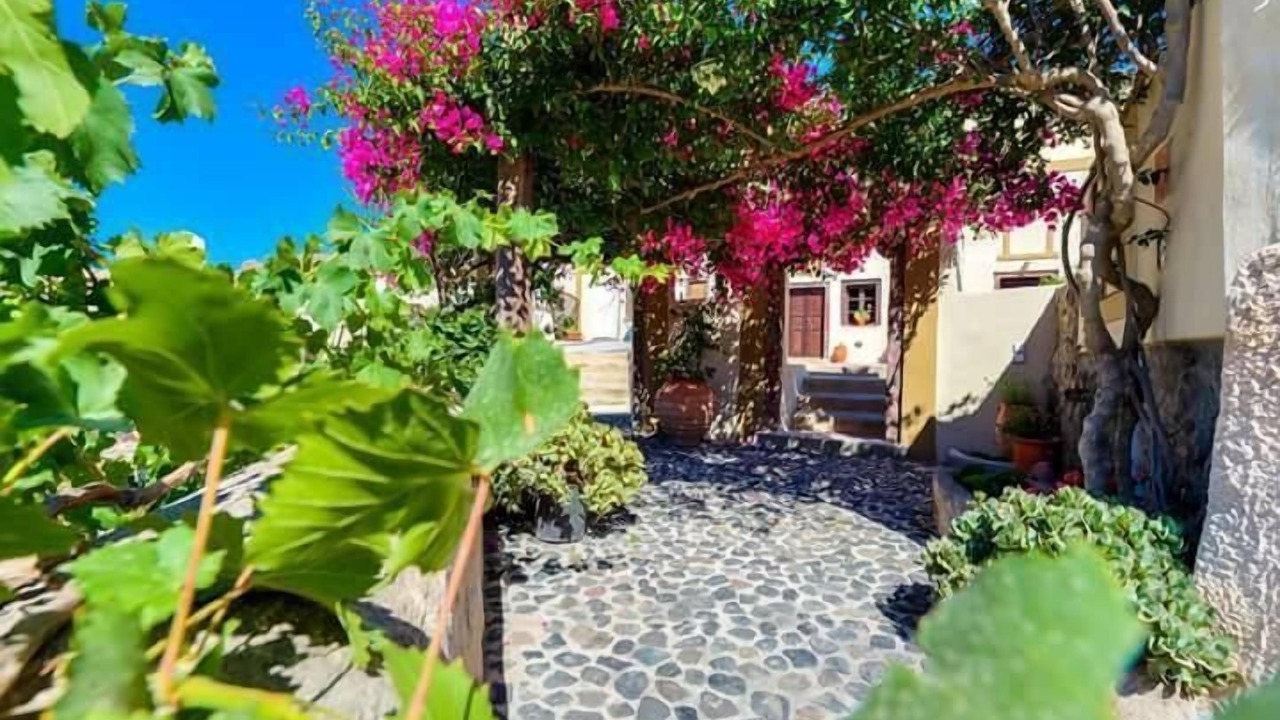 Photo of Outdoor in Messaria