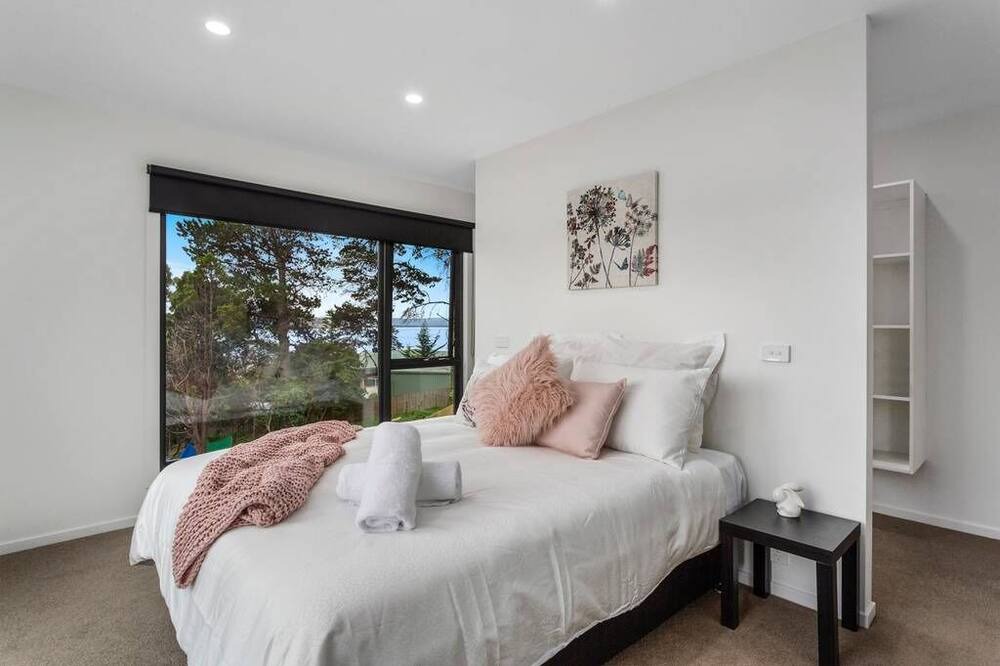 Photo of Bedroom in Lauderdale