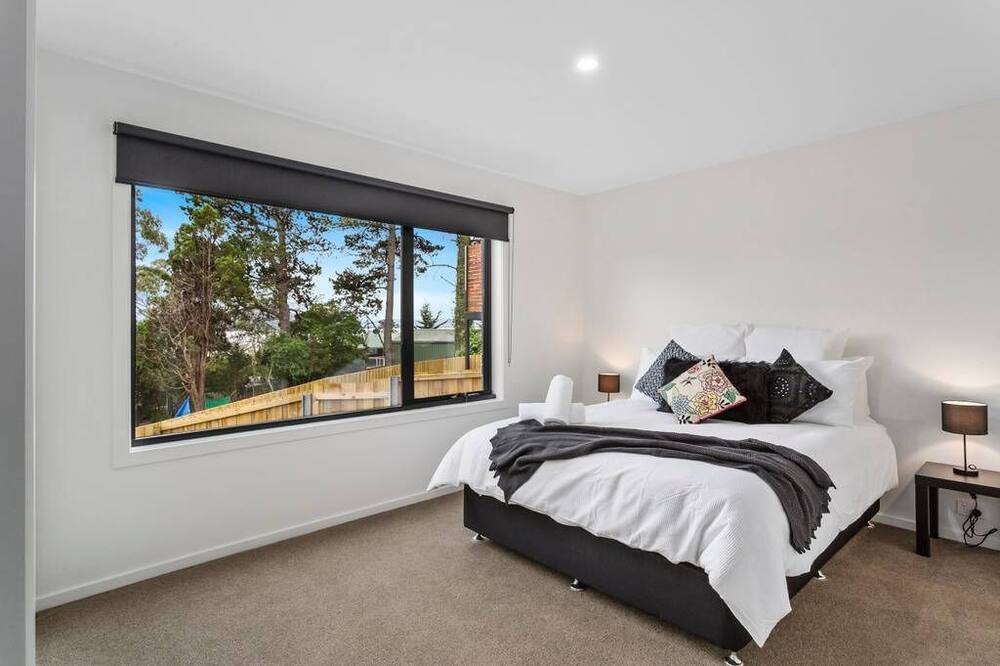 Photo of Bedroom in Lauderdale