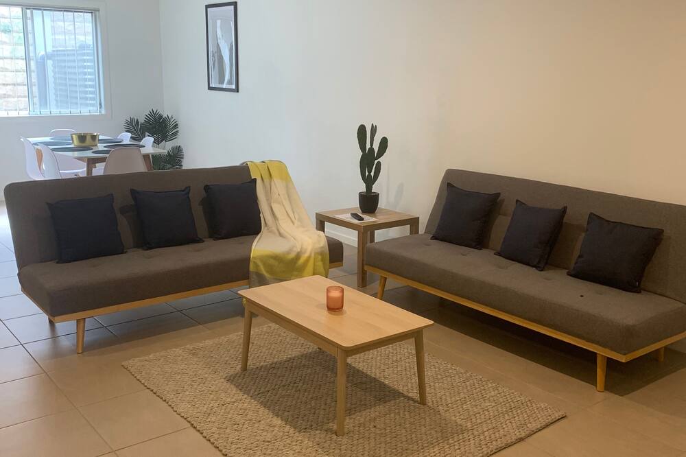 Photo of Livingroom in Macquarie Links