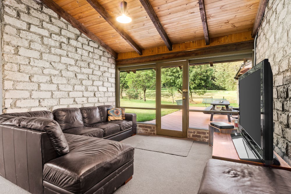 Photo of Livingroom in Lorne