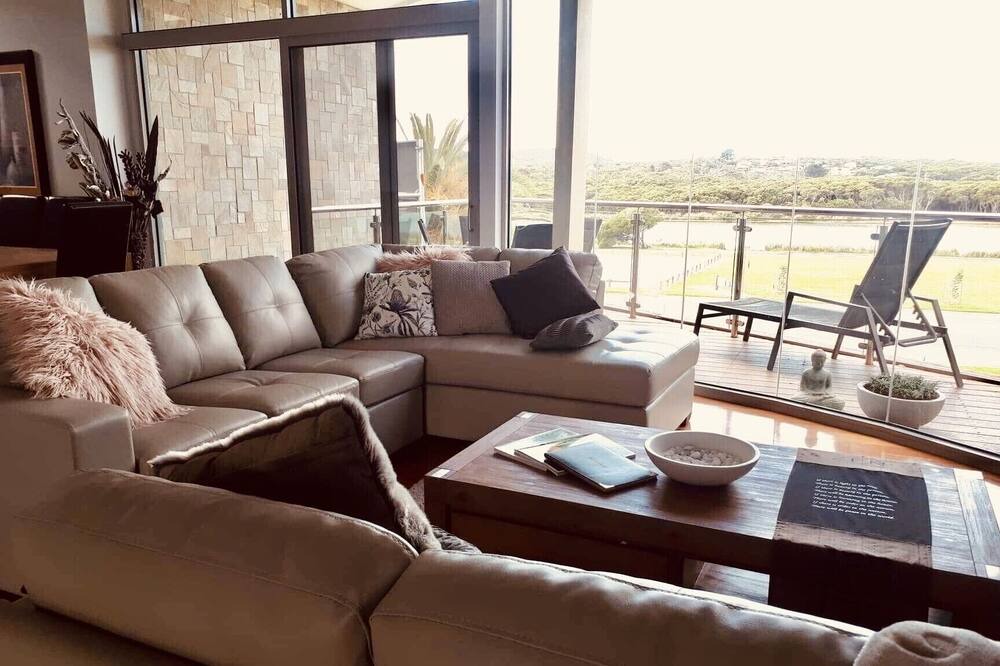 Photo of Livingroom in Anglesea