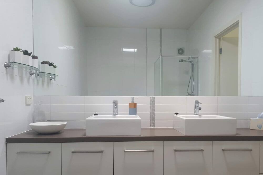 Photo of Bedroom in Anglesea