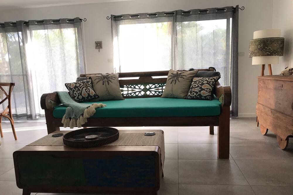Photo of Livingroom in Werri Beach