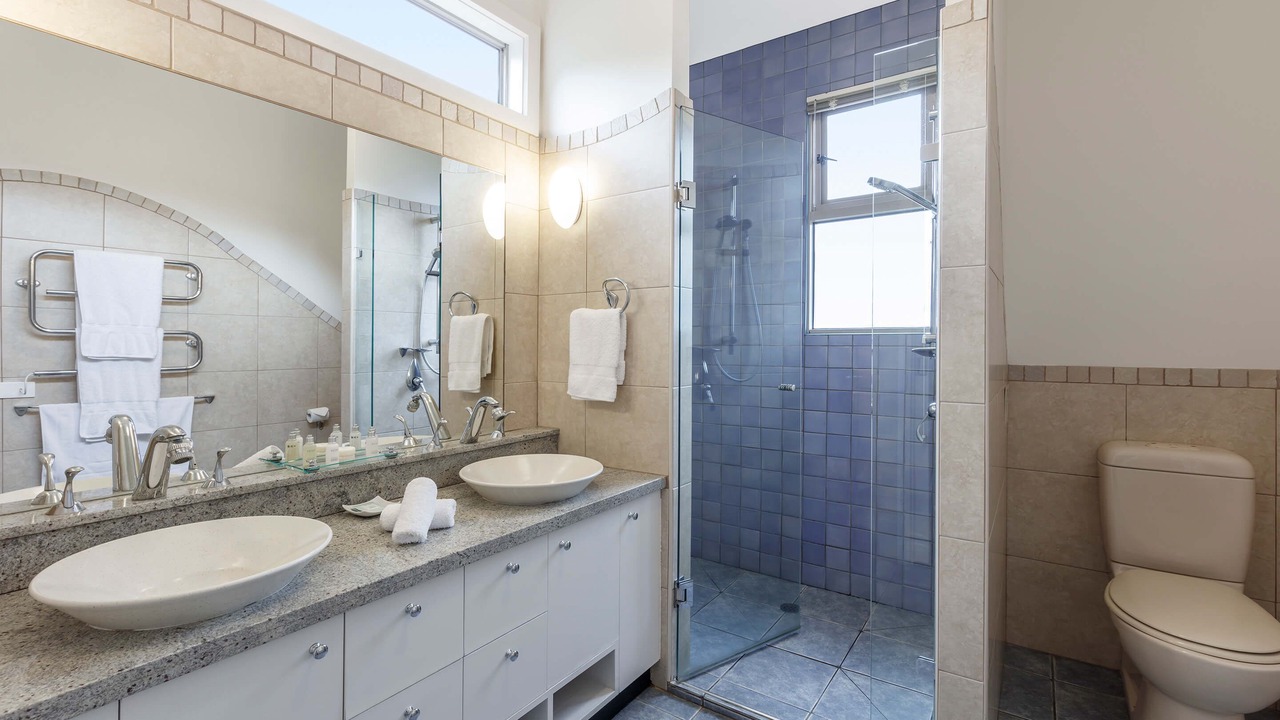 Photo of Bathroom in Apollo Bay