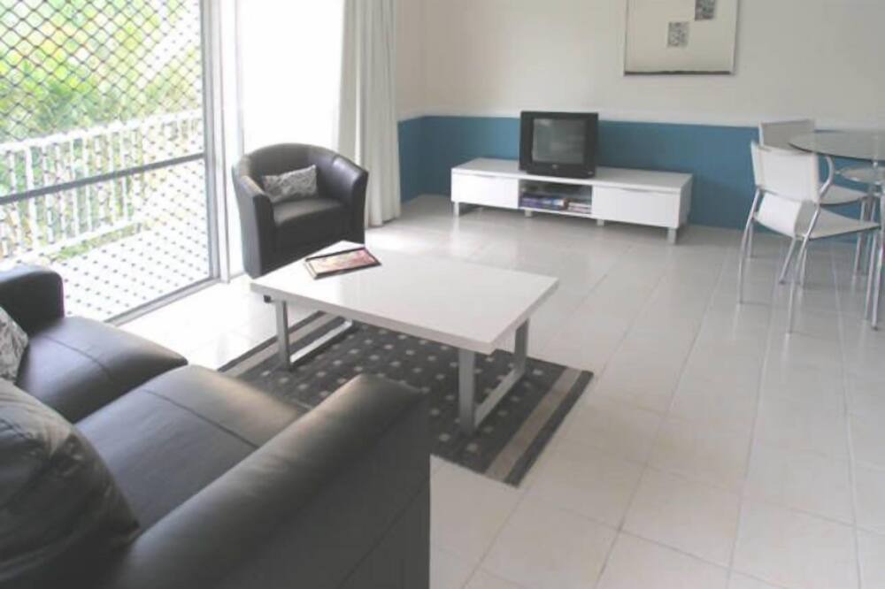 Photo of Livingroom in Holloways Beach