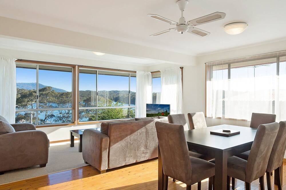 Photo of Livingroom in Narooma