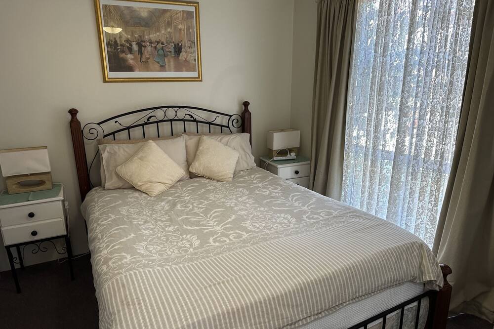 Photo of Bedroom in Withers