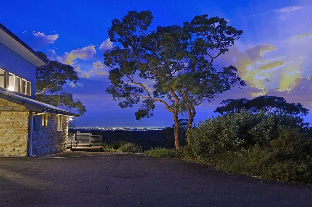 Photo of Outdoor in Woodford