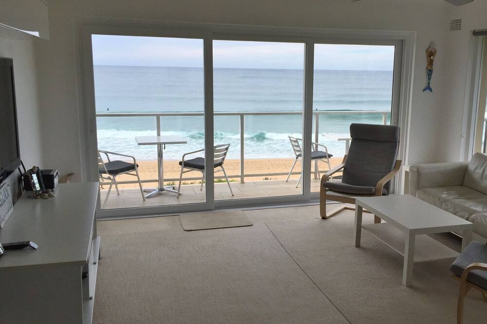 Photo of Livingroom in Narrabeen