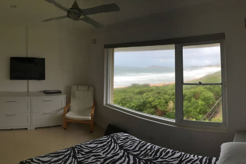 Photo of Bedroom in Narrabeen