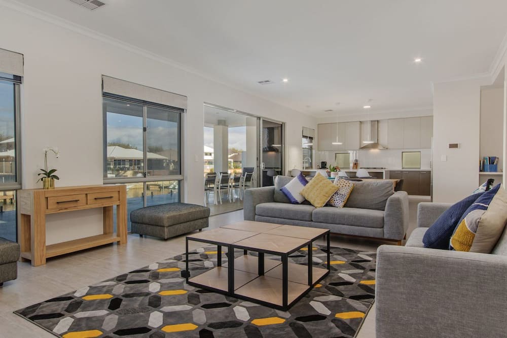 Photo of Livingroom in Wannanup