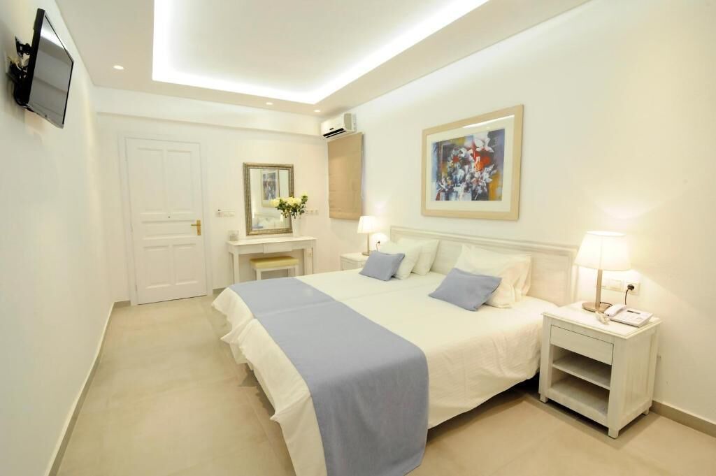 Photo of Bedroom in Platis Gialos