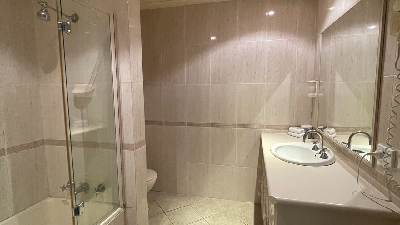 Photo of Bathroom in The Entrance