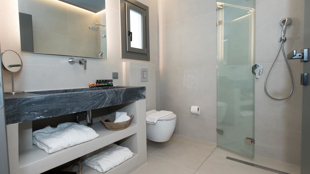 Photo of Bathroom in Parikia