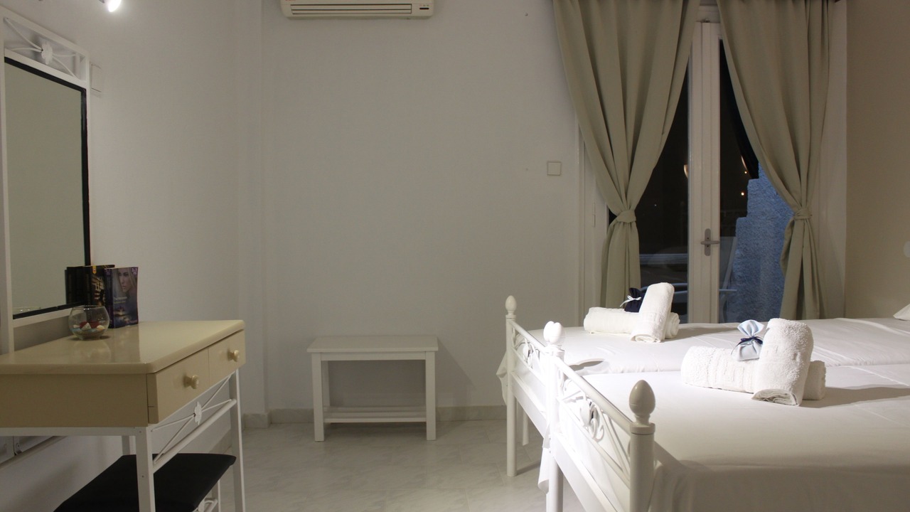 Photo of Bedroom in Vari