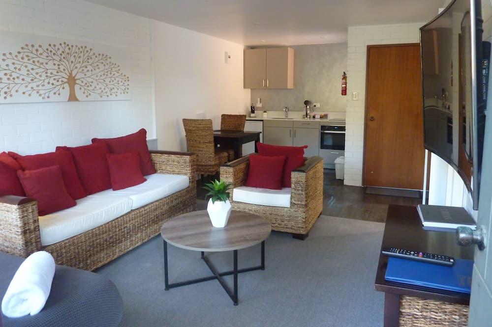 Photo of Livingroom in Broulee