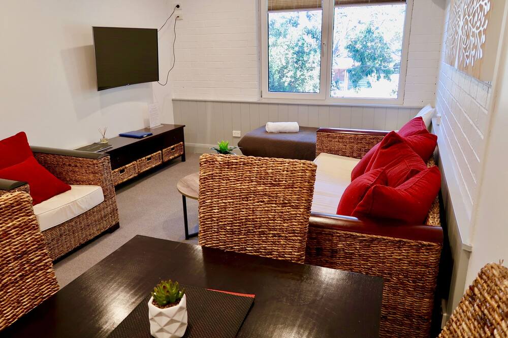 Photo of Livingroom in Broulee