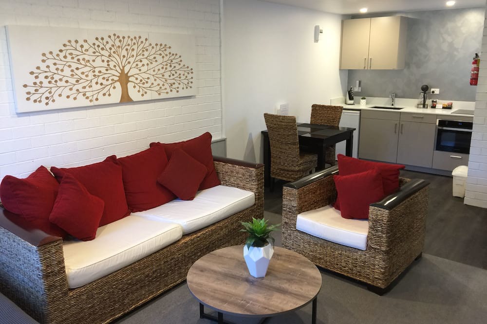 Photo of Livingroom in Broulee