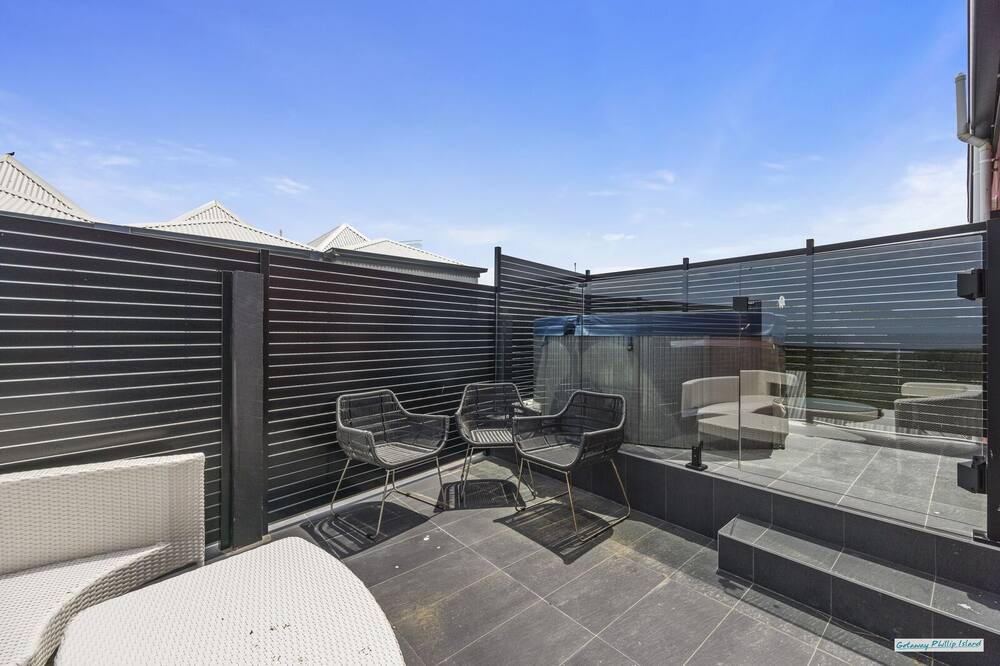 Photo of Outdoor in Silverleaves