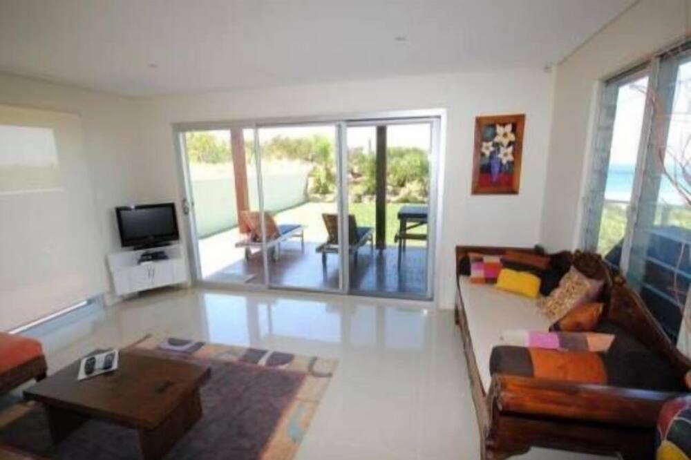 Photo of Livingroom in Culburra Beach