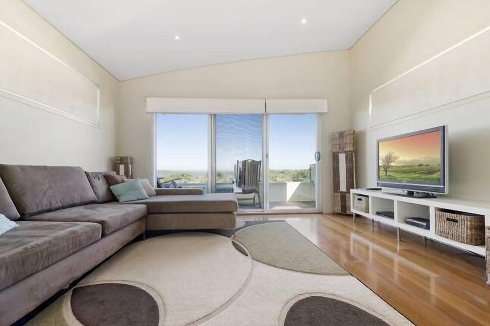 Photo of Livingroom in Culburra Beach