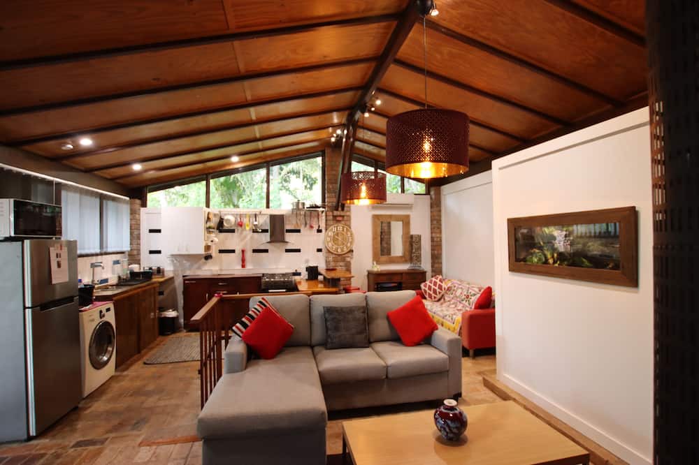 Photo of Livingroom in Montville