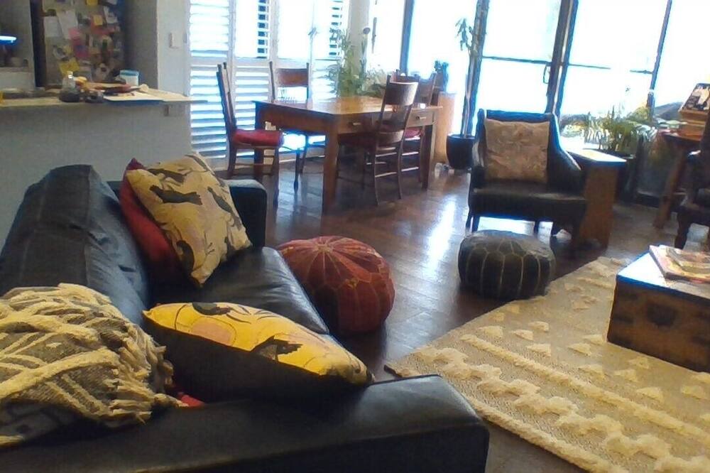 Photo of Livingroom in North Wollongong